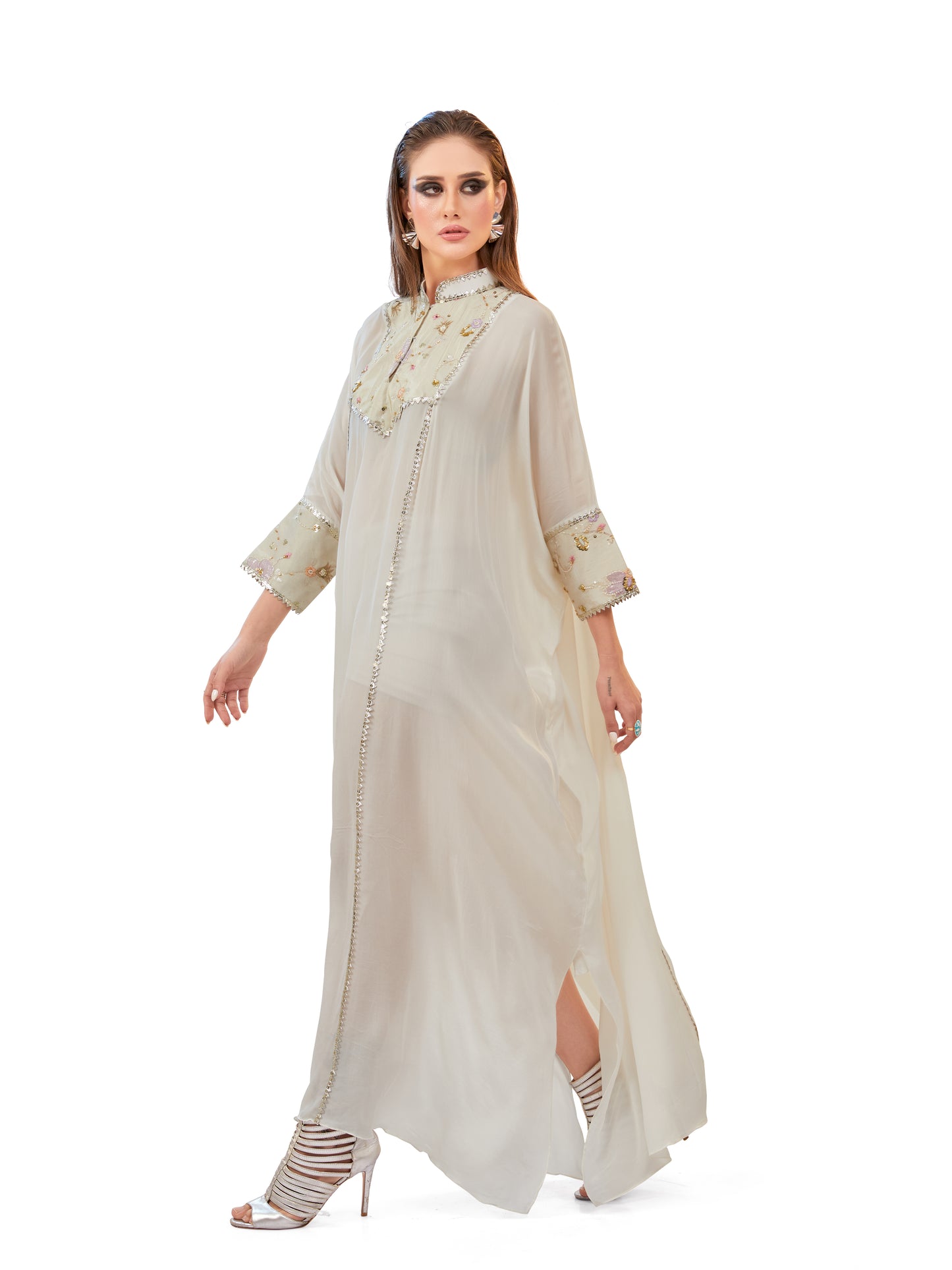 Ivory Crepe Kaftan – Timeless Resort Sophistication